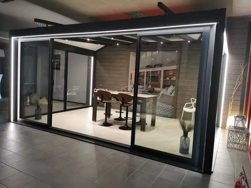 Véranda Verrière au showroom de Martigny
